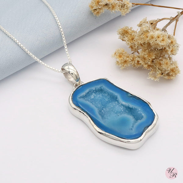 Blue Agate Pendant Without Chain