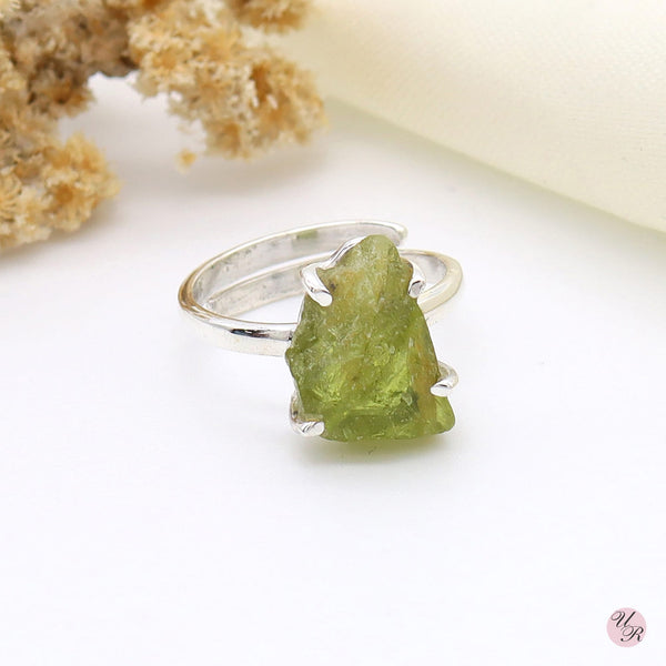 Peridot Rough Ring (Adj.)