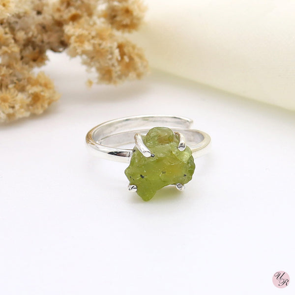 Peridot Rough Ring (Adj.)