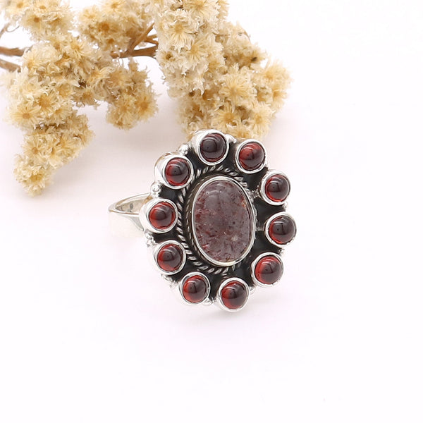 Orire Quartz, Garnet Ring (Adj.)