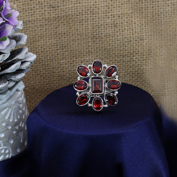 Garnet Ring (Adj.)